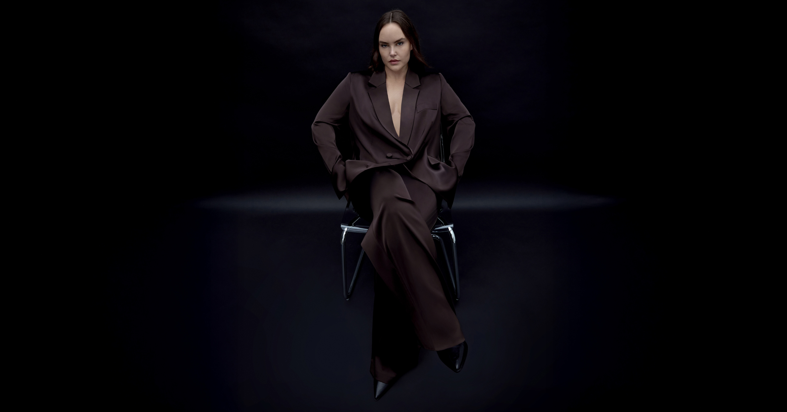 CCAU25AWBLACKSocial8_1_1_1