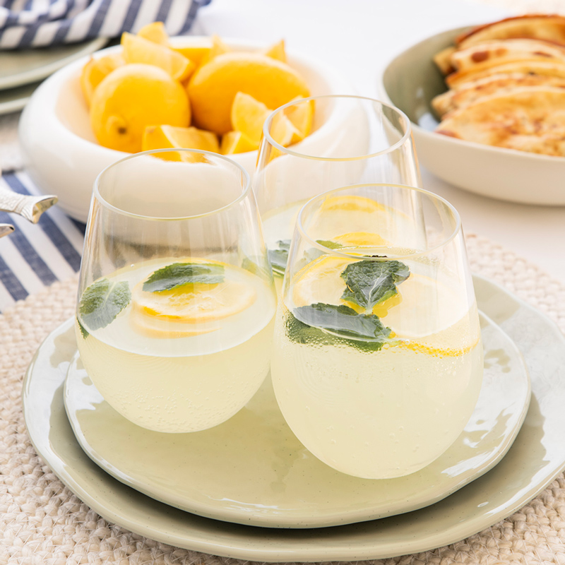 WheelBarrowXmas20251200-Thumbnail-800px_3